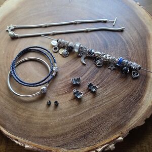 Pandora Love You To The Moon And Back  Themed Bracelet With Charms Size 7.5 -7.9